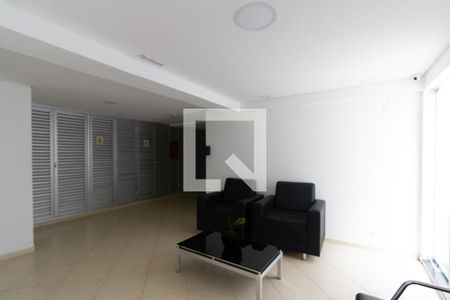 Apartamento à venda com 71m², 2 quartos e 1 vaga Apartamento à venda com 71m², 2 quartos e 1 vagaHall social