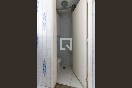 Apartamento à venda com 71m², 2 quartos e 1 vaga Apartamento à venda com 71m², 2 quartos e 1 vagaBanheiro de serviço