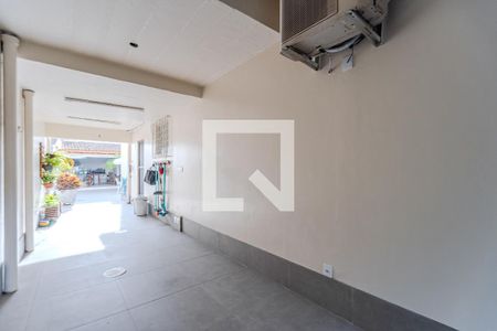 Casa à venda com 230m², 4 quartos e 4 vagasGaragem