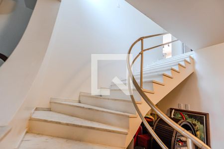 Sala de casa à venda com 4 quartos, 230m² em Partenon, Porto Alegre