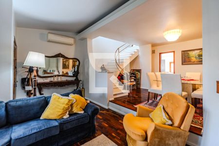 Sala de casa à venda com 4 quartos, 230m² em Partenon, Porto Alegre