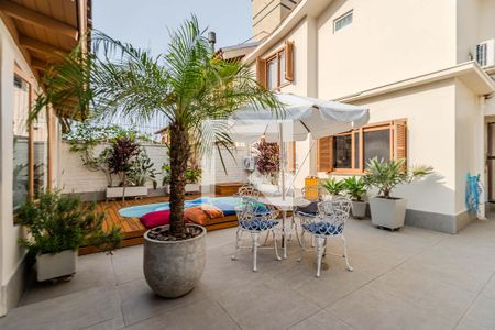 Casa à venda com 230m², 4 quartos e 4 vagasÁrea externa