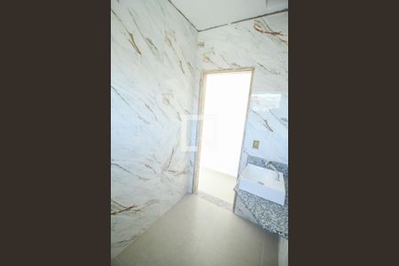 Casa à venda com 172m², 3 quartos e 2 vagasBanheiro 1