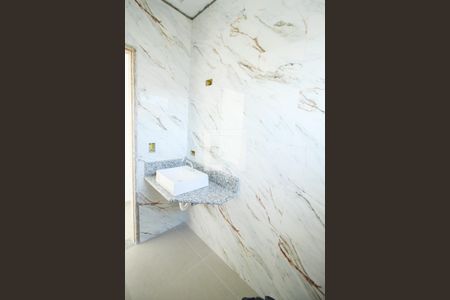 Casa à venda com 172m², 3 quartos e 2 vagasBanheiro 1