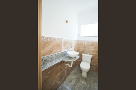 Casa à venda com 172m², 3 quartos e 2 vagasBanheiro 2