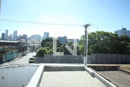 Casa à venda com 3 quartos, 172m² em Vila Invernada, São Paulo