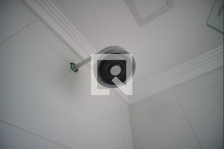 Banheiro - Chuveiro de kitnet/studio para alugar com 1 quarto, 37m² em Independência, Porto Alegre