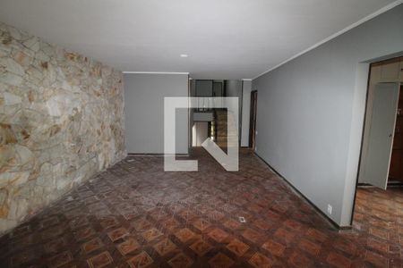 Sala de casa à venda com 3 quartos, 332m² em Jardim das Laranjeiras, São Paulo
