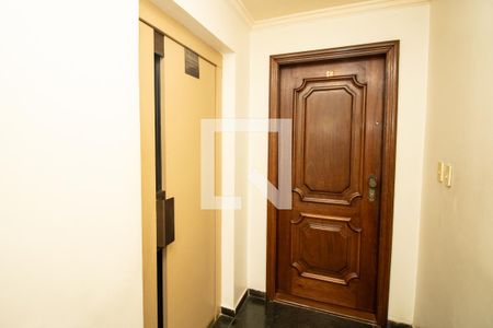 Apartamento à venda com 113m², 3 quartos e 2 vagasÁrea comum - hall do andar