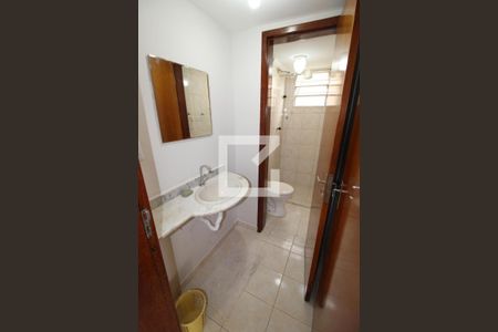 Banheiro de apartamento para alugar com 1 quarto, 48m² em Jardim Leônidas Moreira, São Paulo