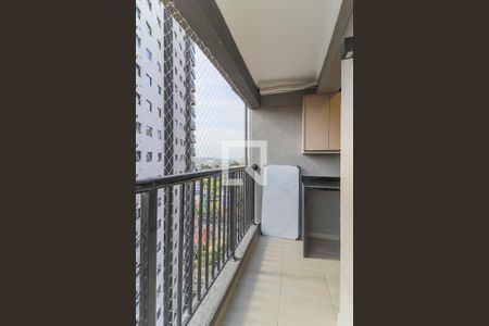 Varanda  de apartamento para alugar com 2 quartos, 42m² em Parque Maria Helena, São Paulo