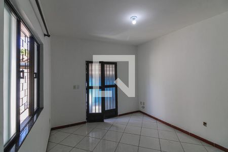 Sala de casa à venda com 3 quartos, 80m² em Vargem Grande, Rio de Janeiro