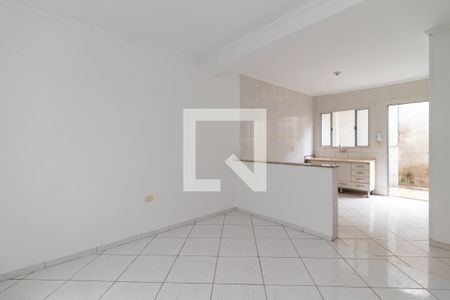 Sala de casa para alugar com 2 quartos, 55m² em Santa Teresinha, São Paulo