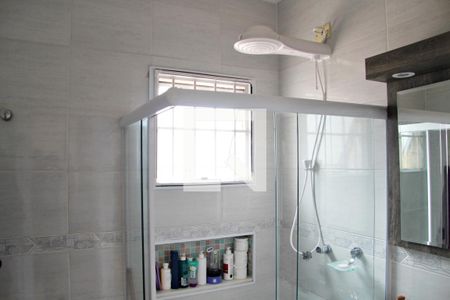 Casa à venda com 150m², 3 quartos e 2 vagasBanheiro da Suíte