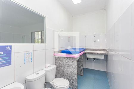 Banheiro da Suíte 1 de casa para alugar com 2 quartos, 220m² em Vila Marte, São Paulo