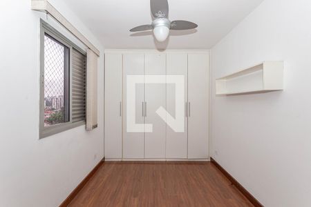Suíte de apartamento para alugar com 3 quartos, 70m² em Aclimação, São Paulo