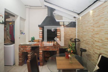 Apartamento à venda com 60m², 2 quartos e sem vagaCozinha e Área de Serviço