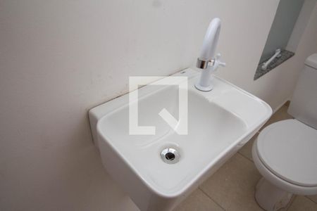 Lavabo de casa para alugar com 2 quartos, 75m² em Vila São Vicente, São Paulo