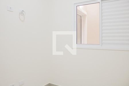 Quarto 2 de apartamento para alugar com 2 quartos, 49m² em Parque Peruche, São Paulo