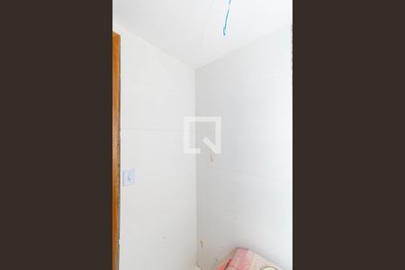 Apartamento à venda com 39m², 2 quartos e sem vaga Apartamento à venda com 39m², 2 quartos e sem vagaBanheiro