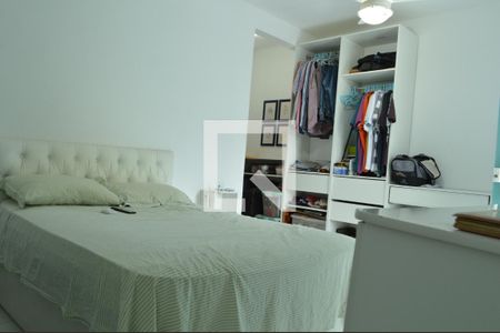 Suíte de casa de condomínio à venda com 3 quartos, 120m² em Taquara, Rio de Janeiro