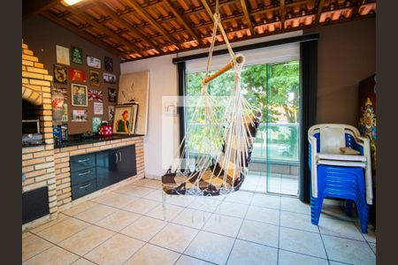 Casa à venda com 150m², 3 quartos e 2 vagasTerraço Gourmet