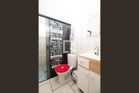 Banheiro de casa para alugar com 1 quarto, 49m² em Parque das Nações, Santo André