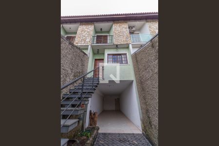 Casa à venda com 205m², 3 quartos e 5 vagas Casa à venda com 205m², 3 quartos e 5 vagasFachada Interna