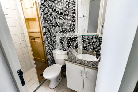 Banheiro de apartamento para alugar com 2 quartos, 45m² em Fazenda Morumbi, São Paulo