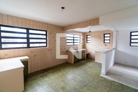 Casa à venda com 400m², 6 quartos e 7 vagas Casa à venda com 400m², 6 quartos e 7 vagasCozinha