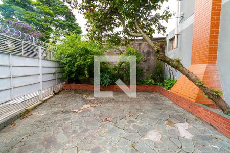 Casa à venda com 400m², 6 quartos e 7 vagas Casa à venda com 400m², 6 quartos e 7 vagasQuintal da Frente