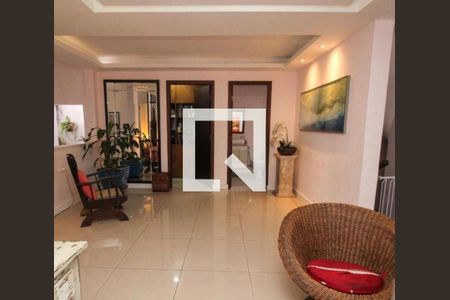 Casa à venda com 400m², 6 quartos e 7 vagas Casa à venda com 400m², 6 quartos e 7 vagasLavabo