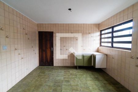 Casa à venda com 400m², 6 quartos e 7 vagas Casa à venda com 400m², 6 quartos e 7 vagasCozinha