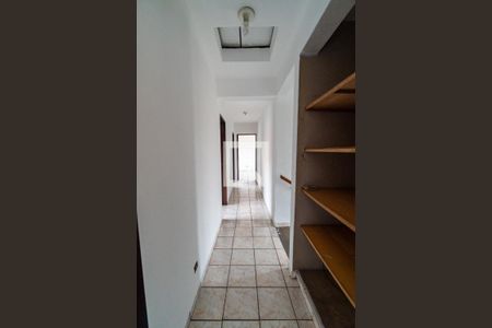 Casa à venda com 400m², 6 quartos e 7 vagas Casa à venda com 400m², 6 quartos e 7 vagasCorredor