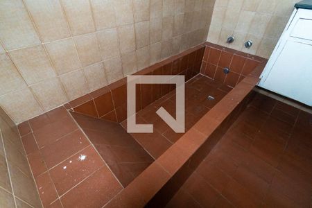 Casa à venda com 400m², 6 quartos e 7 vagas Casa à venda com 400m², 6 quartos e 7 vagasBanheiro da Suíte 4 Detalhe