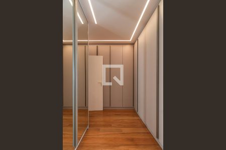 Apartamento à venda com 281m², 3 quartos e 3 vagas Apartamento à venda com 281m², 3 quartos e 3 vagasSuíte 2