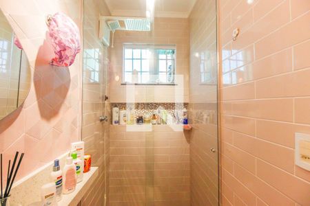 Casa à venda com 92m², 3 quartos e 2 vagasBanheiro da Suíte 1