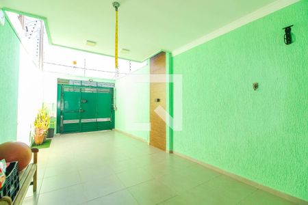 Casa à venda com 92m², 3 quartos e 2 vagasQuintal e Garagem