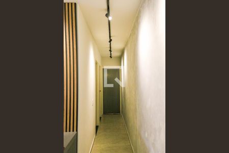 Corredor  de apartamento para alugar com 1 quarto, 44m² em Água Santa, Rio de Janeiro