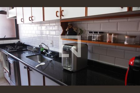 Apartamento à venda com 106m², 3 quartos e 2 vagasCozinha