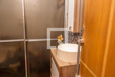 Banheiro 1 de casa para alugar com 3 quartos, 150m² em Parque Boturussu, São Paulo