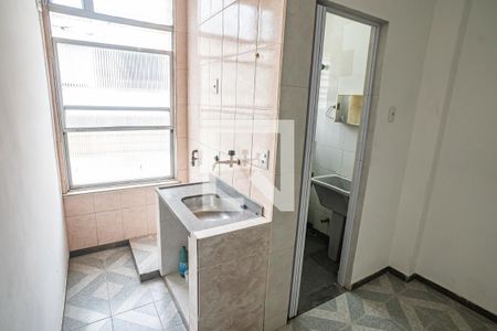 Cozinha de kitnet/studio para alugar com 1 quarto, 22m² em Centro, Rio de Janeiro