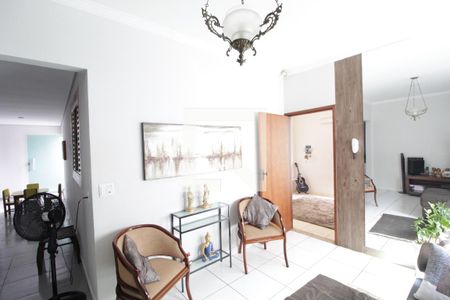 Sala 2 de casa para alugar com 5 quartos, 221m² em Chácaras Tubalina E Quartel, Uberlândia