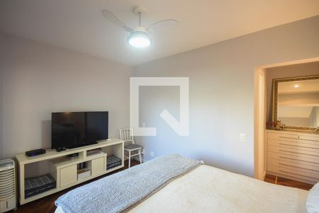 Apartamento à venda com 213m², 4 quartos e 3 vagasSuíte 2