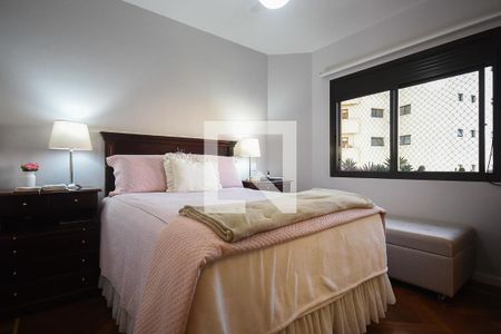 Apartamento à venda com 213m², 4 quartos e 3 vagasSuíte 1