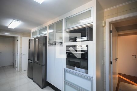 Apartamento à venda com 213m², 4 quartos e 3 vagasCozinha