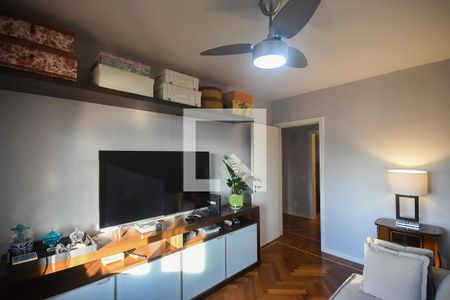 Apartamento à venda com 213m², 4 quartos e 3 vagasQuarto 2