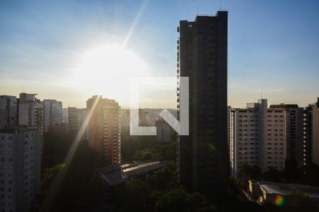 Apartamento à venda com 213m², 4 quartos e 3 vagasVista