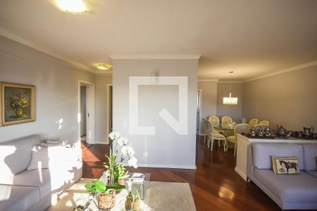 Sala de apartamento à venda com 4 quartos, 213m² em Vila Suzana, São Paulo