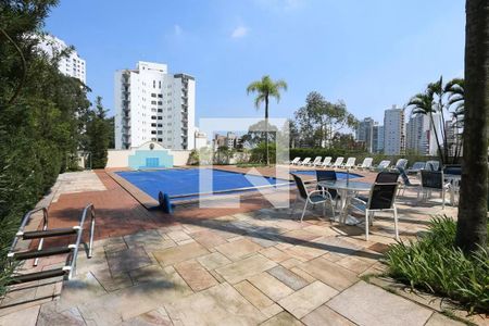 Apartamento à venda com 213m², 4 quartos e 3 vagasPiscina